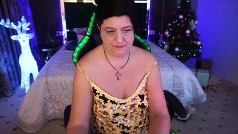Snapshot of milaskyy chatting on January 3, 2025, 12:22 am milaskyy online show from January 3, 2025, 12:22 am