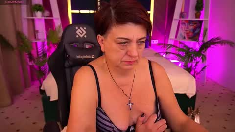 Snapshot of milaskyy chatting on October 14, 2025, 2:01 am milaskyy online show from October 14, 2025, 2:01 am