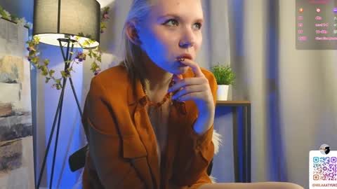 Snapshot of mildredbain chatting on February 3, 2025, 8:46 am Mila online show from February 3, 2025, 8:46 am