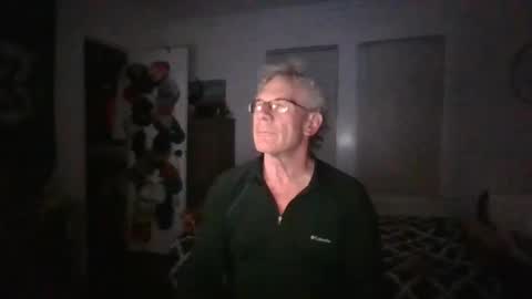 Milehi1958 online show from March 1, 2025, 12:23 pm