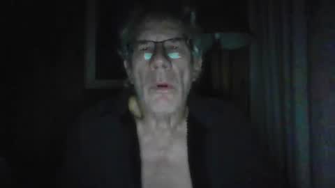 Milehi1958 online show from December 3, 2025, 11:19 am