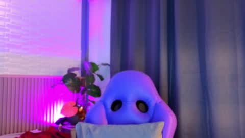 milena_lawson online show from January 7, 2026, 11:34 am