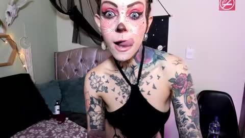 Isabella online show from December 13, 2024, 1:01 pm