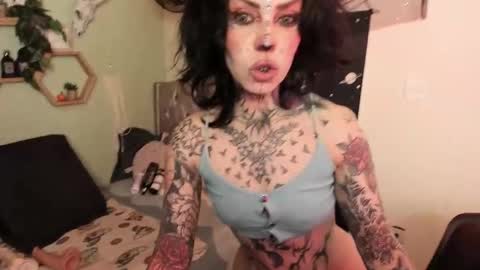 Isabella online show from March 17, 2026, 12:19 pm