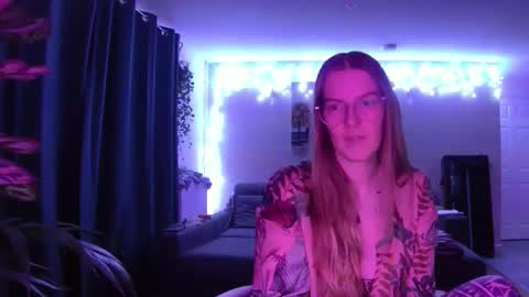 Milf Tara36 online show from February 8, 2025, 5:08 pm