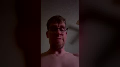 milfdilfnympho online show from April 21, 2026, 2:37 am