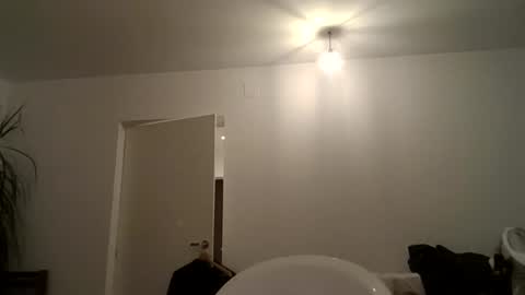 Snapshot of milfflover32 chatting on February 1, 2026, 5:33 pm milfflover32 online show from February 1, 2026, 5:33 pm