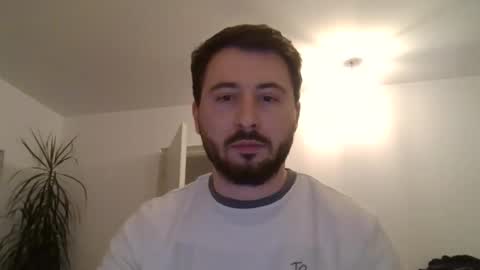 Snapshot of milfflover32 chatting on February 5, 2026, 11:09 pm milfflover32 online show from February 5, 2026, 11:09 pm