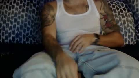 Snapshot of milfloverfl chatting on February 17, 2025, 2:09 am milfloverfl online show from February 17, 2025, 2:09 am