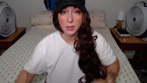 Snapshot of milfmonee chatting on October 14, 2025, 4:08 pm MILF Monee online show from October 14, 2025, 4:08 pm