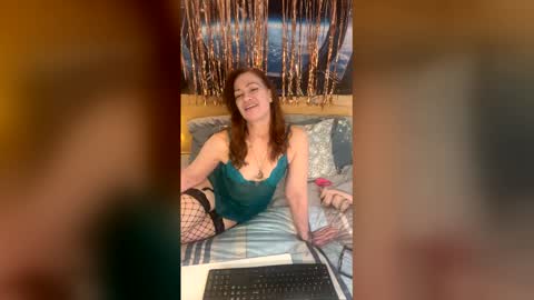 Mia online show from March 16, 2026, 9:19 pm