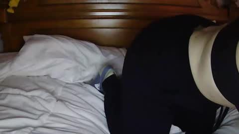 Snapshot of milfytitts chatting on October 26, 2025, 8:26 pm MilfyTitts online show from October 26, 2025, 8:26 pm