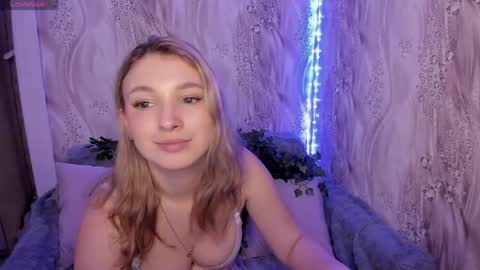 milinafox online show from April 1, 2026, 11:11 am