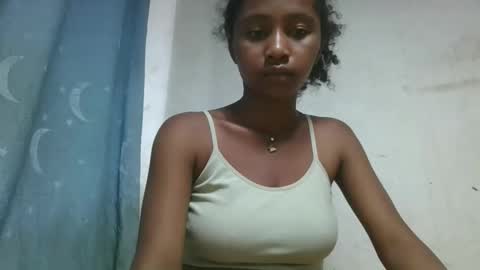 Snapshot of milinasy chatting on March 1, 2026, 11:07 pm milinasy online show from March 1, 2026, 11:07 pm