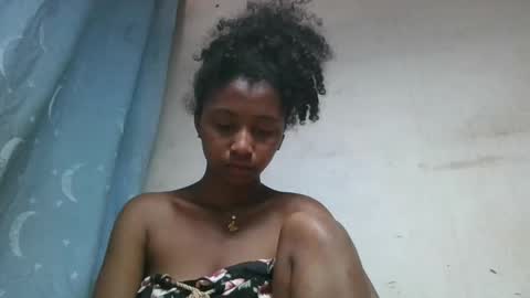 Snapshot of milinasy chatting on March 4, 2026, 7:03 am milinasy online show from March 4, 2026, 7:03 am