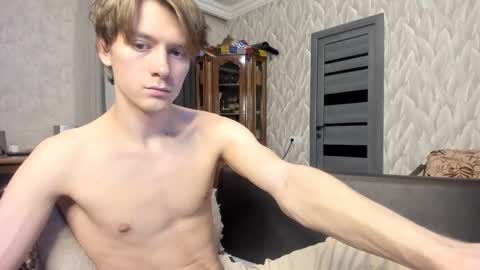 Isaac online show from March 15, 2026, 1:00 am