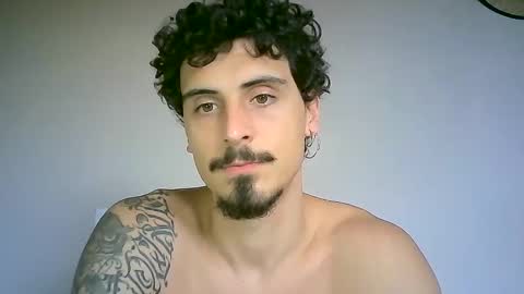 Snapshot of milkoffee chatting on December 1, 2024, 6:08 pm milkoffee online show from December 1, 2024, 6:08 pm