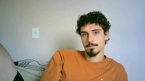 Snapshot of milkoffee chatting on December 10, 2024, 1:33 pm milkoffee online show from December 10, 2024, 1:33 pm