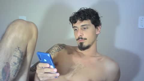 Snapshot of milkoffee chatting on January 15, 2025, 11:08 pm milkoffee online show from January 15, 2025, 11:08 pm