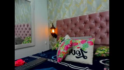 milky_lau_18 online show from January 30, 2025, 5:19 am