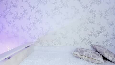 Snapshot of milky_waybaby chatting on February 20, 2025, 10:16 am Vivian online show from February 20, 2025, 10:16 am