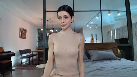 milla bella online show from March 11, 2026, 8:59 pm