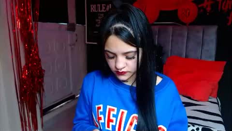 Violeta online show from March 11, 2025, 3:45 pm