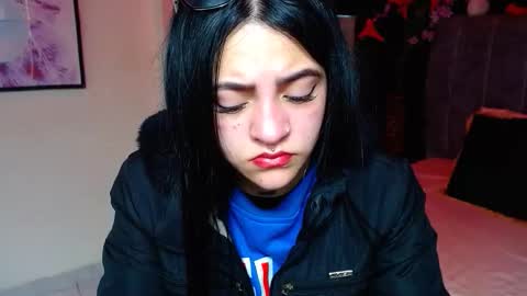 Violeta online show from November 28, 2025, 1:47 pm