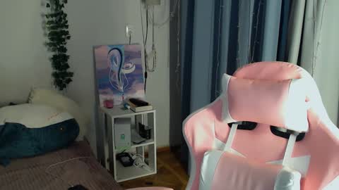 Milla online show from December 2, 2024, 9:28 pm