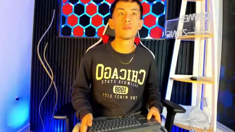 Snapshot of miller_tommy chatting on April 14, 2026, 3:34 am Tommy online show from April 14, 2026, 3:34 am