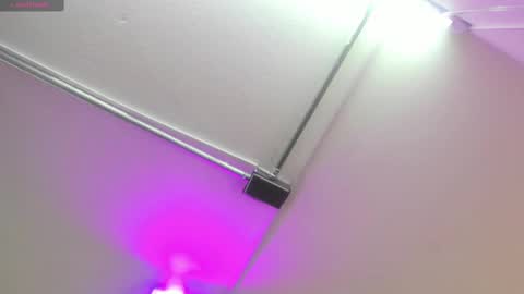 miller_vanessa_ online show from February 18, 2025, 10:58 pm