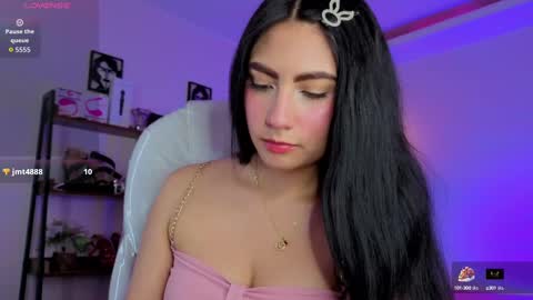 miller_vanessa_ online show from October 1, 2025, 9:10 pm