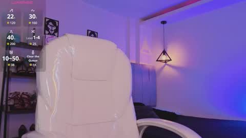 miller_vanessa_ online show from November 28, 2025, 8:44 pm