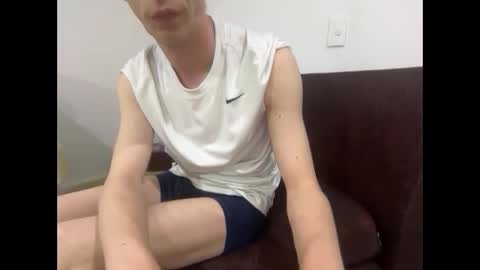 SlimnHungOH online show from September 26, 2025, 8:57 pm