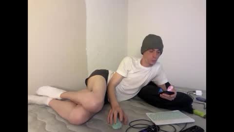 SlimnHungOH online show from January 8, 2026, 10:01 pm