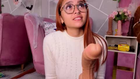 milleyjones_ online show from October 28, 2025, 6:10 pm