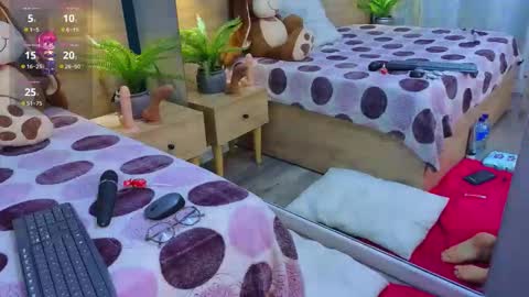 milleyjones_ online show from November 18, 2025, 11:58 am