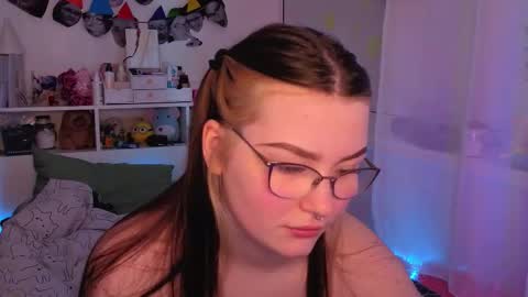 Millie online show from November 28, 2025, 8:06 am