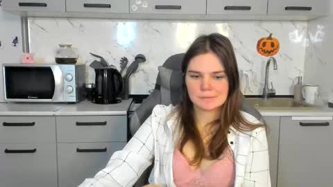 Snapshot of milly_brown_ chatting on February 14, 2025, 8:48 pm Welcome My name is Tina online show from February 14, 2025, 8:48 pm