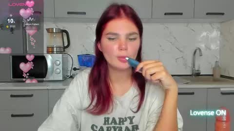 Snapshot of milly_brown_ chatting on October 13, 2025, 5:35 pm Welcome My name is Tina online show from October 13, 2025, 5:35 pm