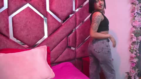 Milly Print online show from February 20, 2025, 2:40 am