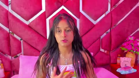 Milly Print online show from September 16, 2025, 2:56 am