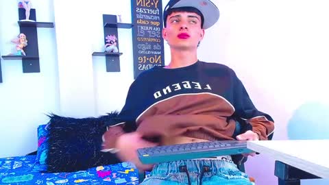 milo hot  online show from April 3, 2026, 6:06 pm