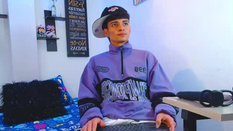 milo hot  online show from April 9, 2026, 7:19 pm