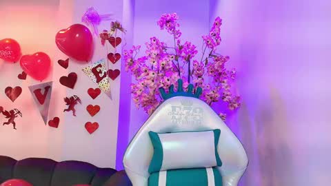 Milu ballmer  online show from February 15, 2025, 11:28 am