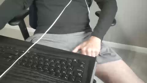 milwaukeebadger24 online show from October 15, 2025, 1:00 pm