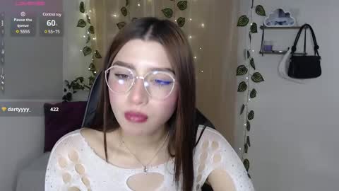 Mily online show from March 5, 2025, 11:16 pm