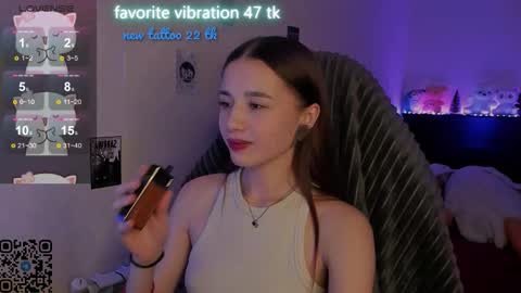 Snapshot of milyamess chatting on December 5, 2025, 6:04 pm Emily online show from December 5, 2025, 6:04 pm