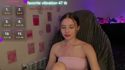 Snapshot of milyamess chatting on April 1, 2026, 6:05 pm Emily online show from April 1, 2026, 6:05 pm