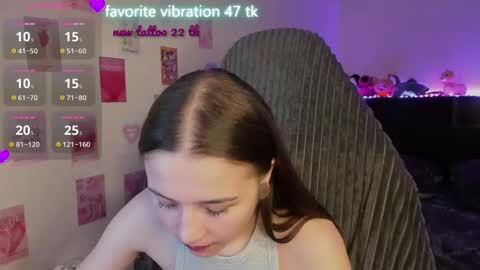 Snapshot of milyamess chatting on April 16, 2026, 7:58 pm Emily online show from April 16, 2026, 7:58 pm